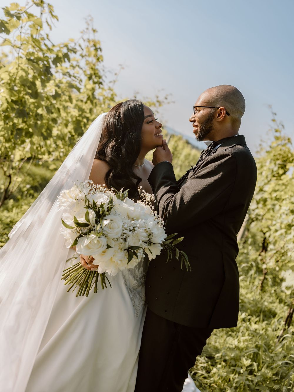 intimate wedding moments, winery wedding venues, black owned wedding photographer, Virginia Wedding Photographer, md wedding photographer