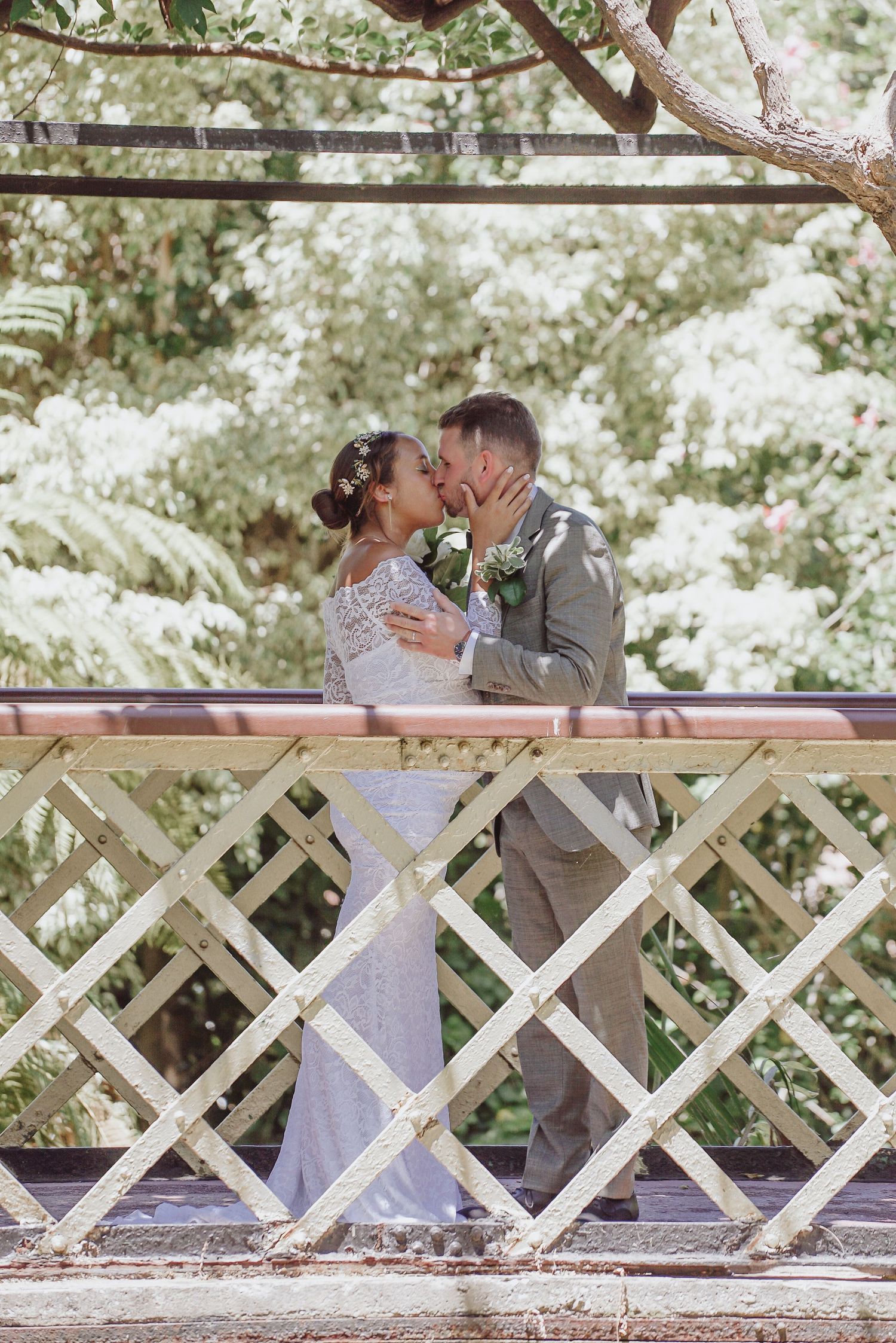 Gibraltar wedding photography couple smile photographer botanical gardens