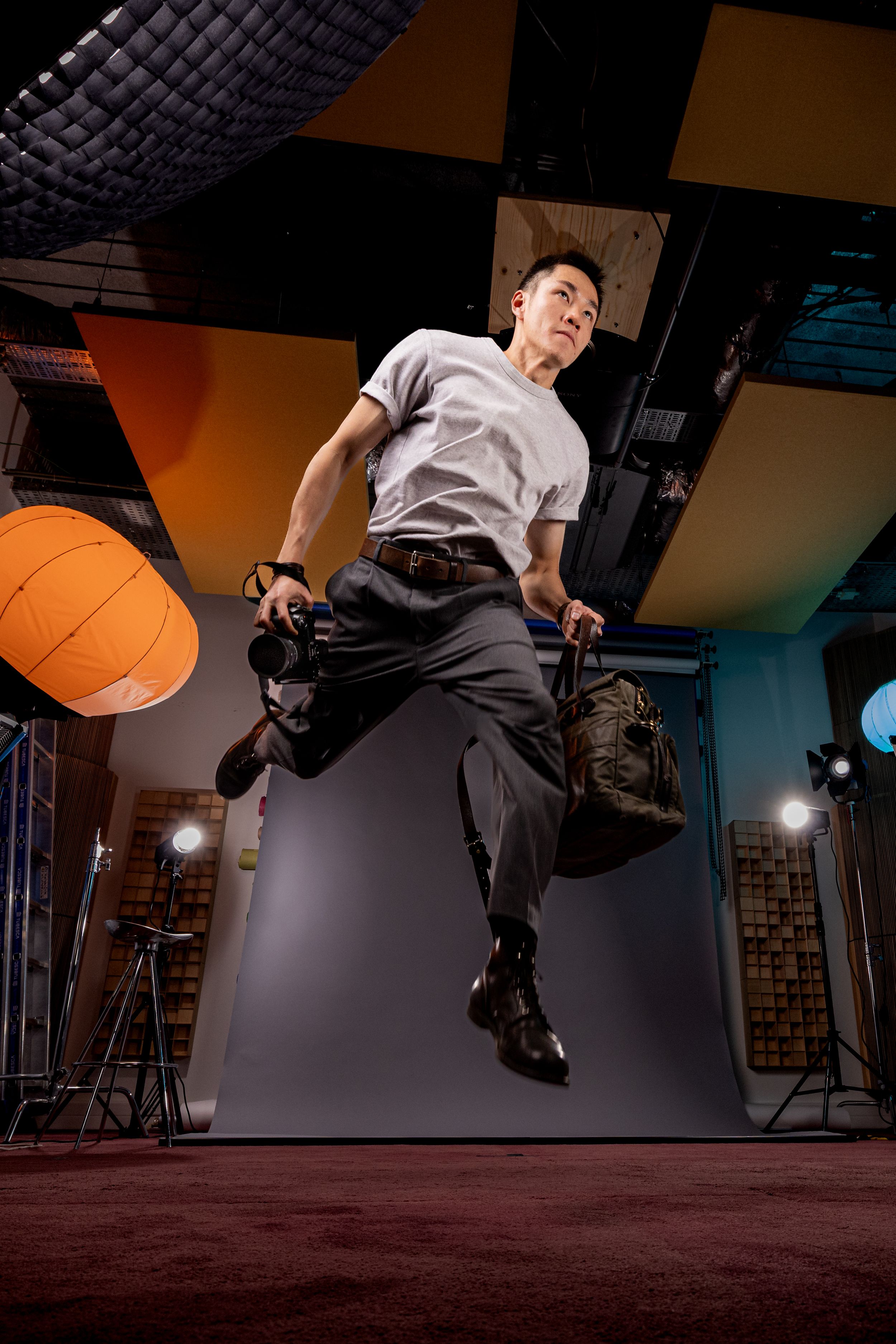 Belgium - Brussels - photographer - office - portrait - Content Creator - Viet D. Nguyen