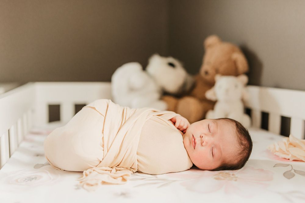 cincinnati newborn lifestyle photographer