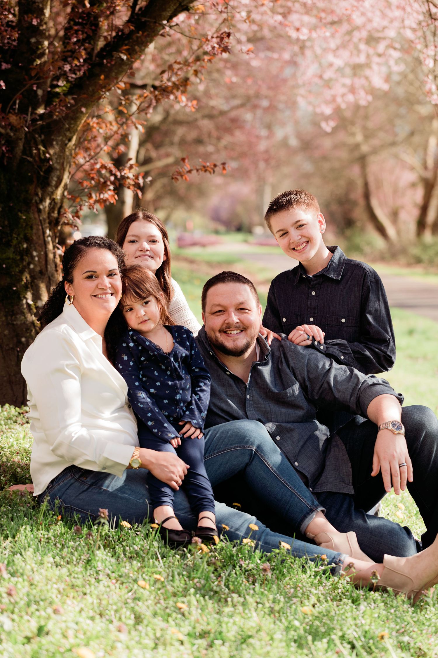 family session, family portraits, lifestyle photography, pumpkin patch