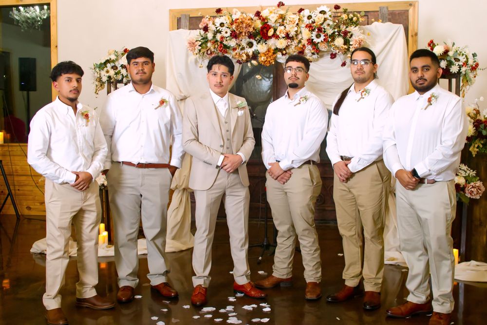 Groom and Groomsmen photo.