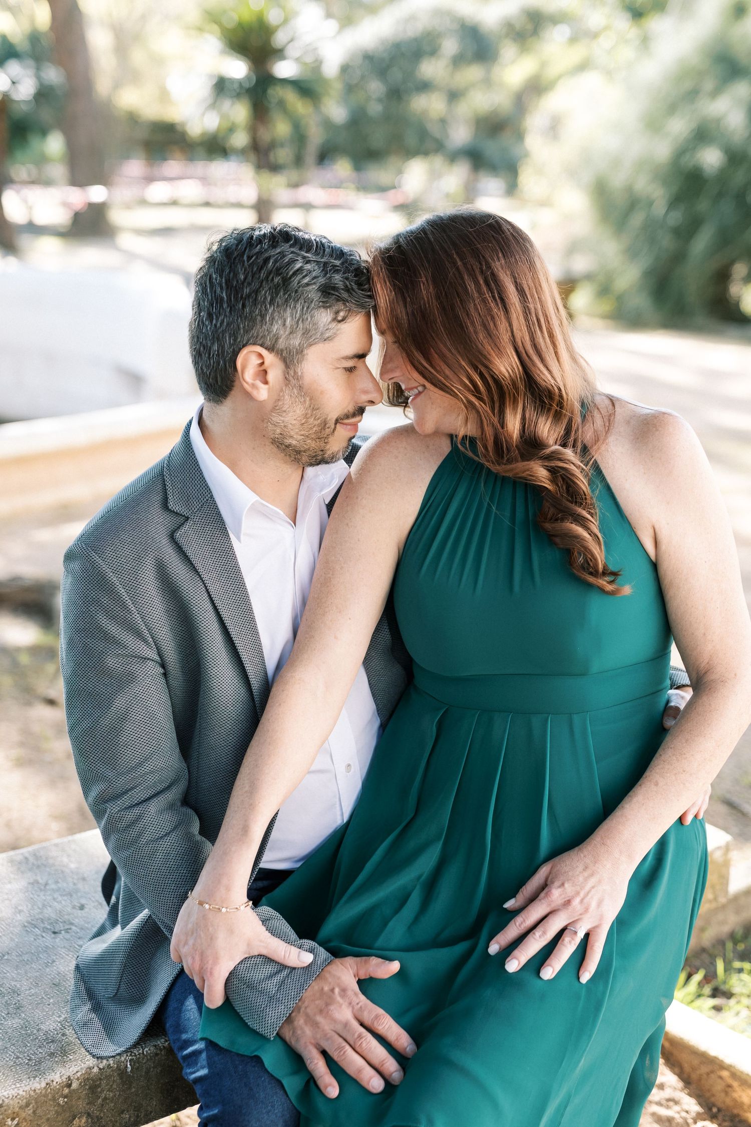 Engagement session Lisbon garden romantic couple
