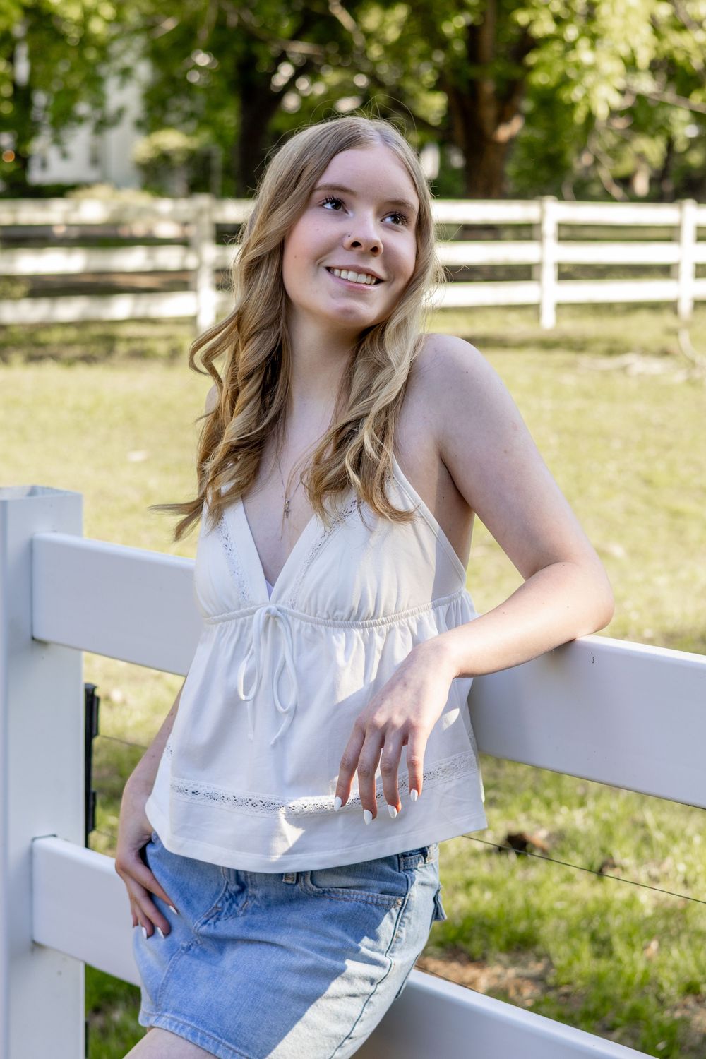 Eastern North Carolina Portrait Photographer specializing in solos, families, milestones, and mini sessions with true-to-life color.