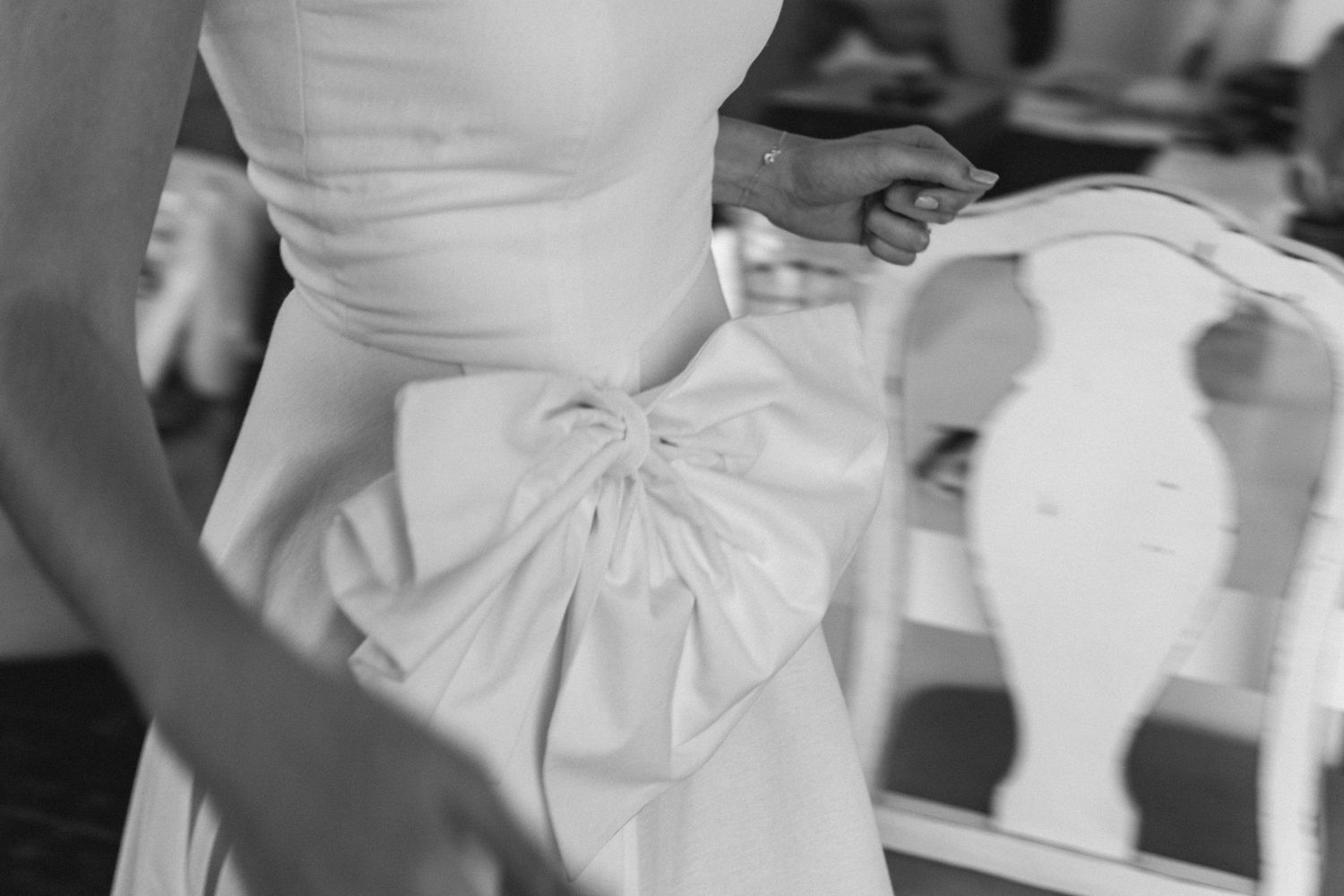 Vestido de noiva em fotografia borrada