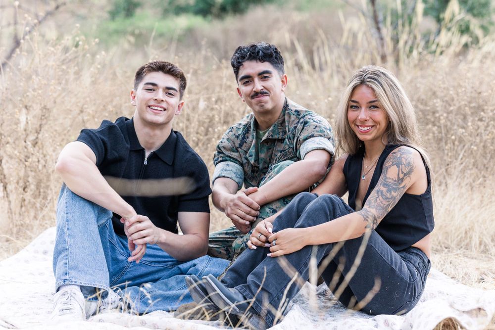 Family Photographer in Simi Valley, Simi Valley family portraits, Outdoor family photography sessions, Limeklin Canyon Park