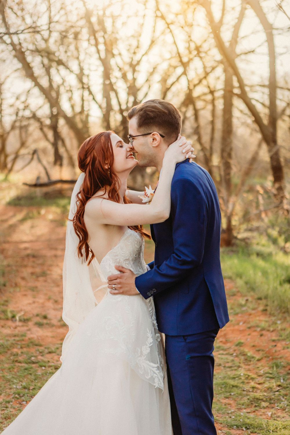 The barn at the woods edmond oklahoma wedding photographer