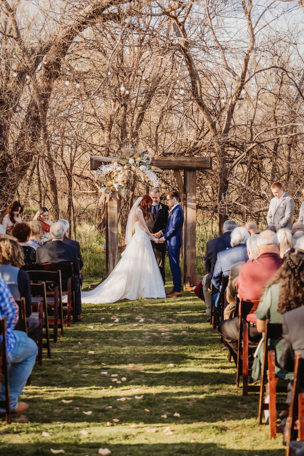 The barn at the woods edmond oklahoma wedding photographer