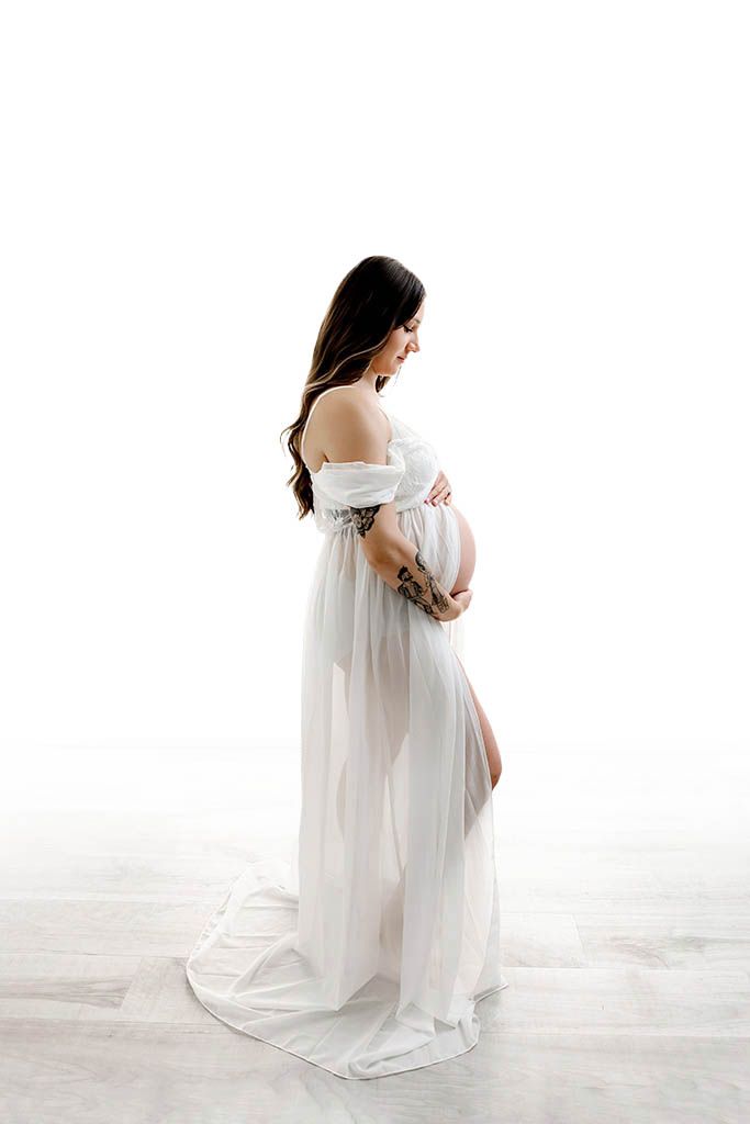 In-studio maternity photographer in Menifee. Serving clients throughout Southern California including Temecula, Murrieta, and Lake Elsinore