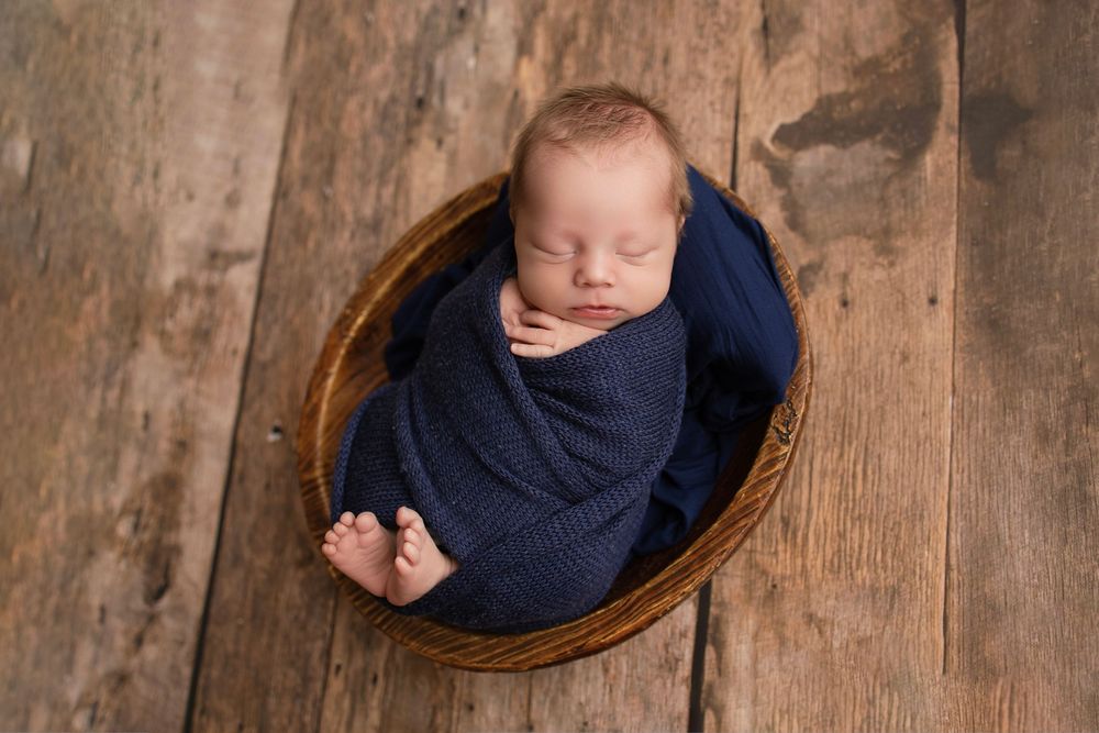 newborn photography Waukesha County Wisconsin family photographer.