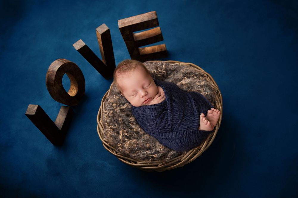 newborn photography Jefferson County Wisconsin family photographer.