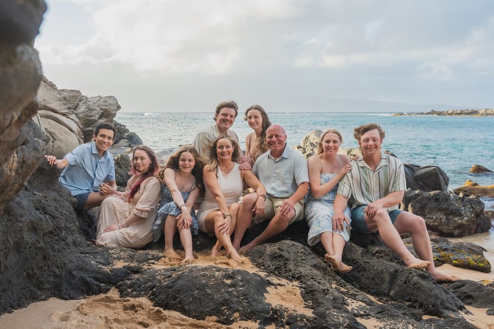 Maui family photo by ohwowfotos during sunset beach in Hawaii