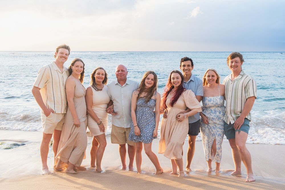 Maui family photo by ohwowfotos during sunset beach in Hawaii