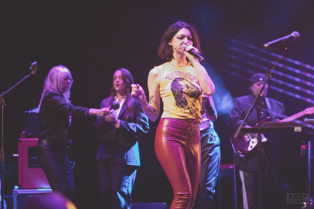 Live music, concert and gig photography, photo by New Zealand photographer Andy Snaps. Vera Ellen