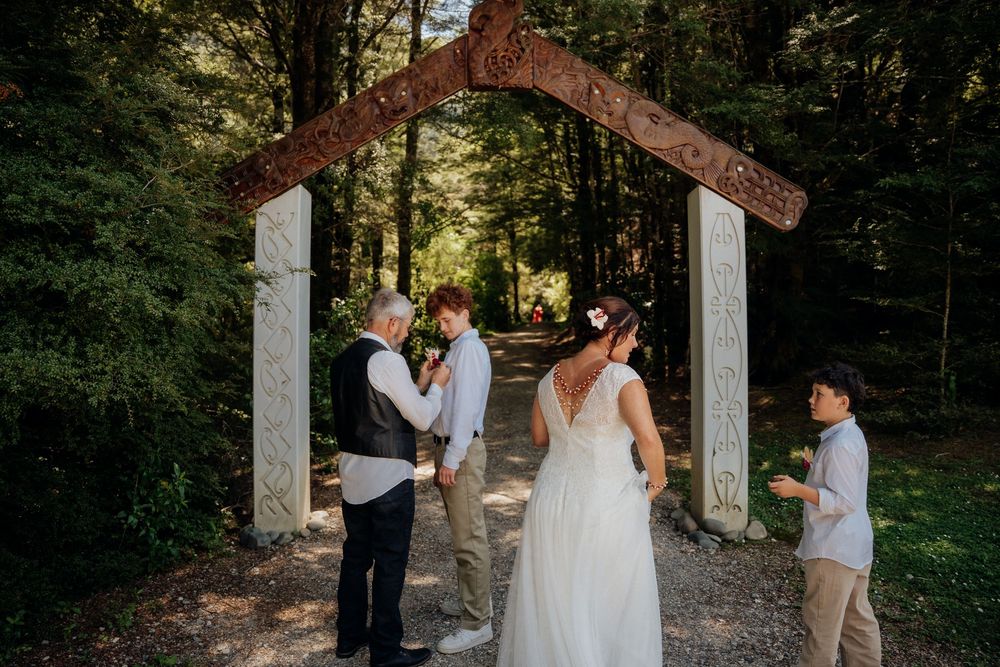 Riwaka Resurgence elopement, Tasman elopement, New Zealand elopement, elope South Island, Riwaka Resurgence, Riwaka Tasman, NZ elopement