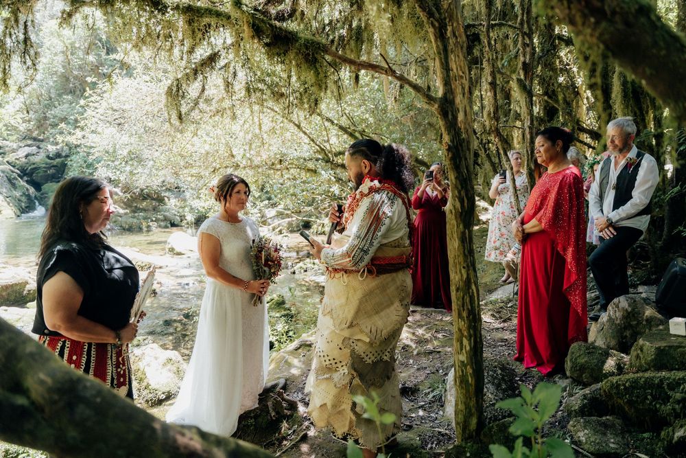 Riwaka Resurgence elopement, Tasman elopement, New Zealand elopement, Riwaka wedding, wedding photographer Riwaka, Motueka wedding photos
