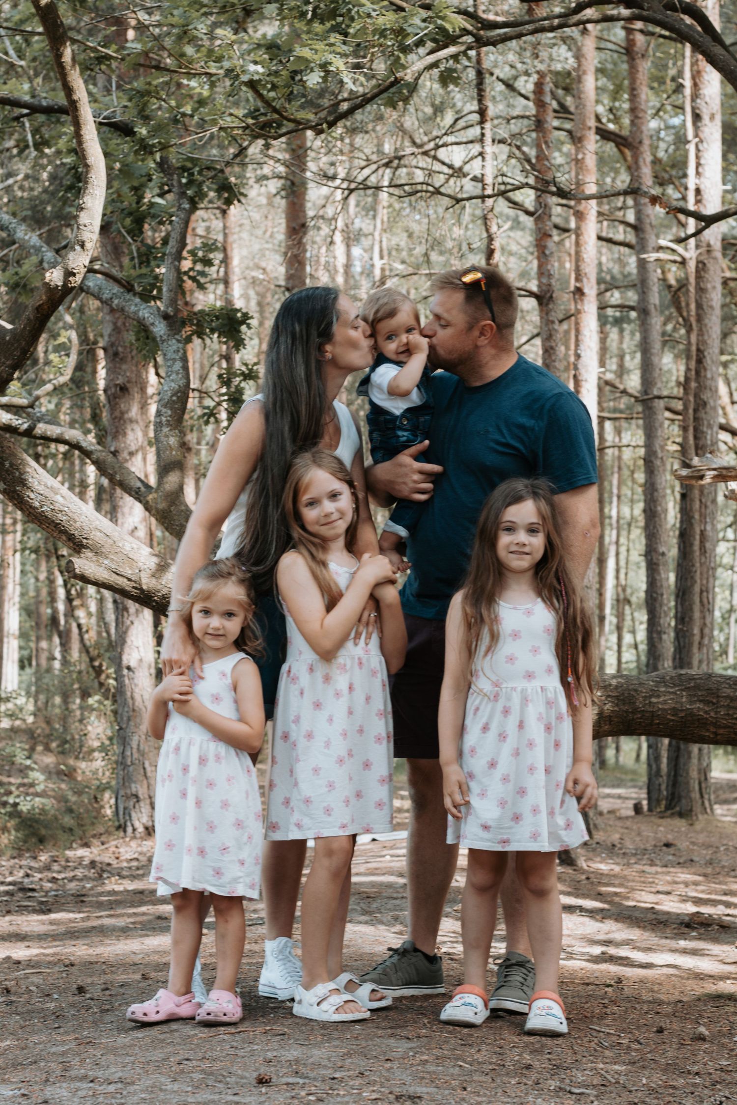 outdoor family session in bordon, hampshire UK