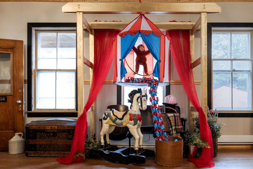 circus theme market Lady Smith Manor Summer Market, Dorchester New Brunswick photographer Lady Smith Manor wedding photographer