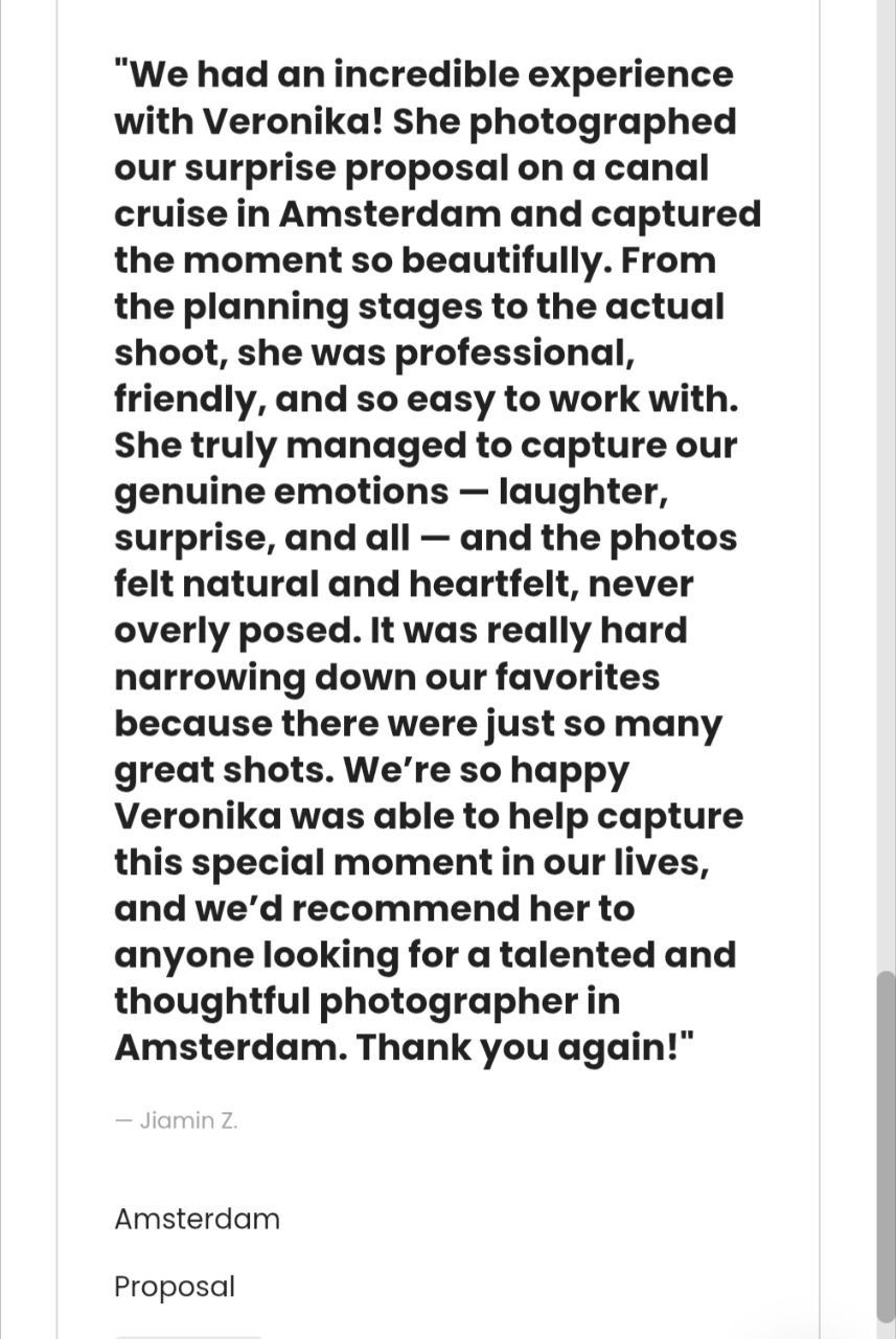Text review describing a positive photography experience during a canal cruise proposal shoot.