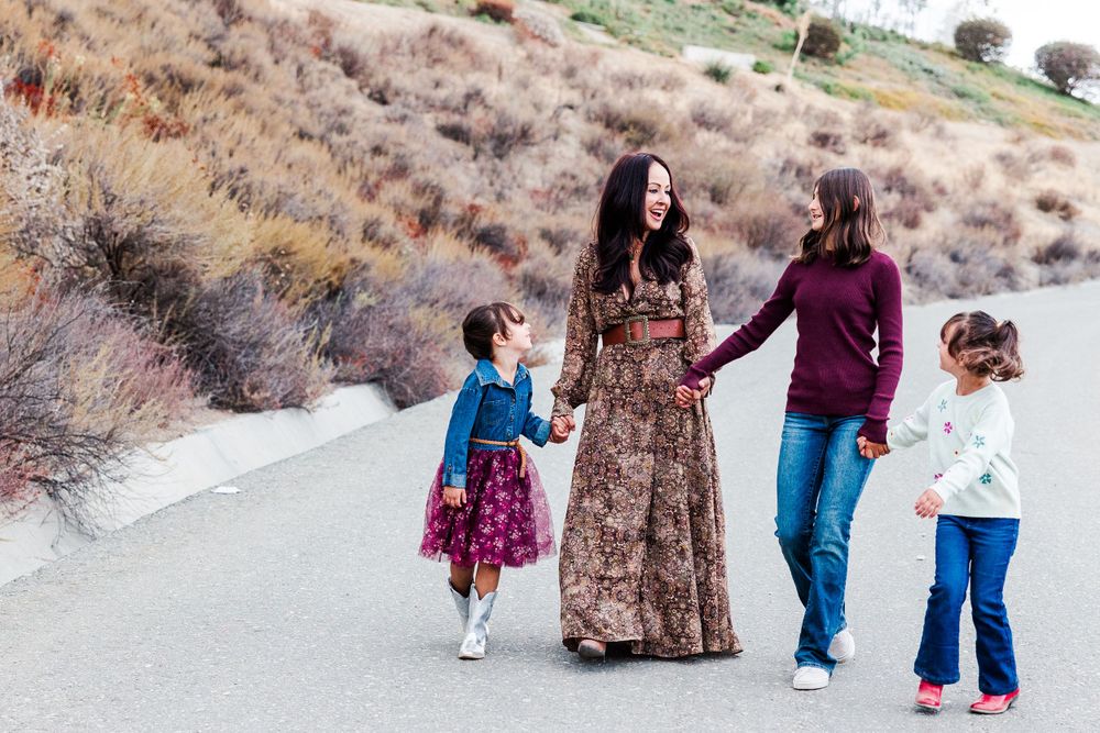 Family Photographer, Professional family portraits, Family photography near me, Simi Valley family photographer, Outdoor family photos