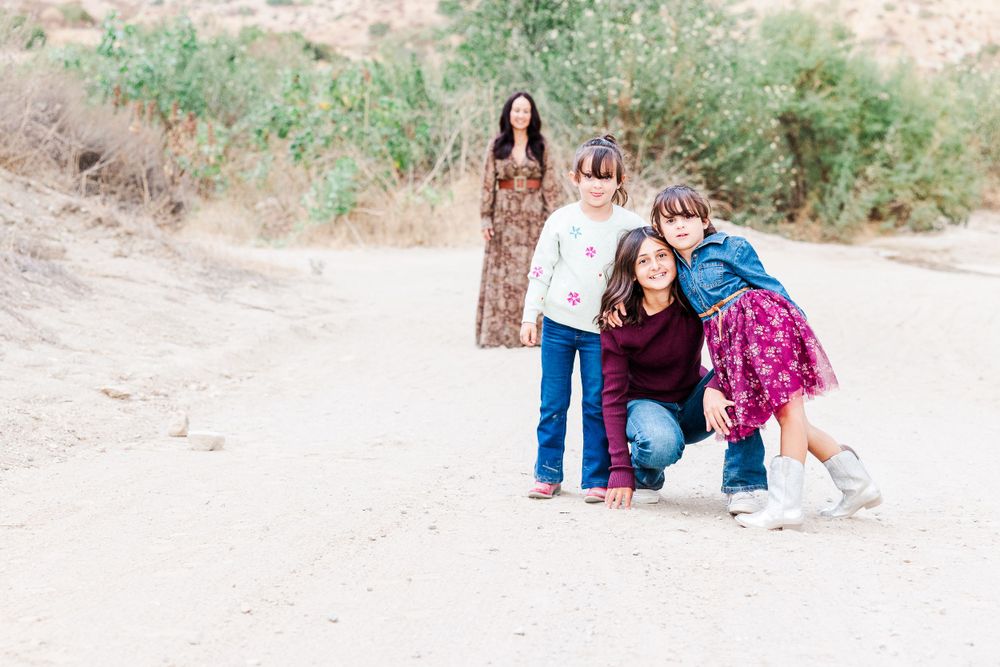 Family Photographer, Professional family portraits, Family photography near me, Simi Valley family photographer, Affordable Family photos