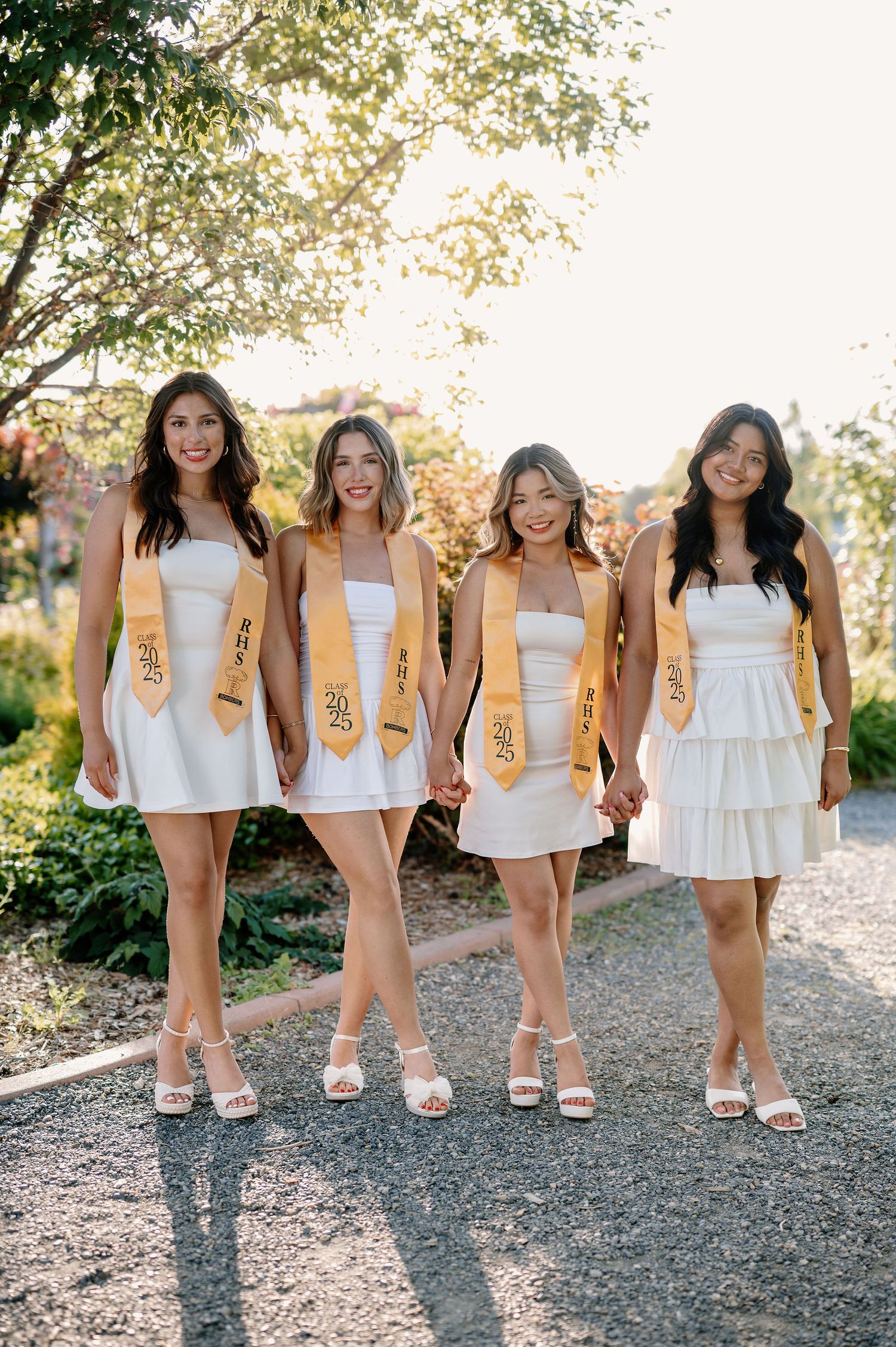 Best friend senior pictures in Richland, Washington