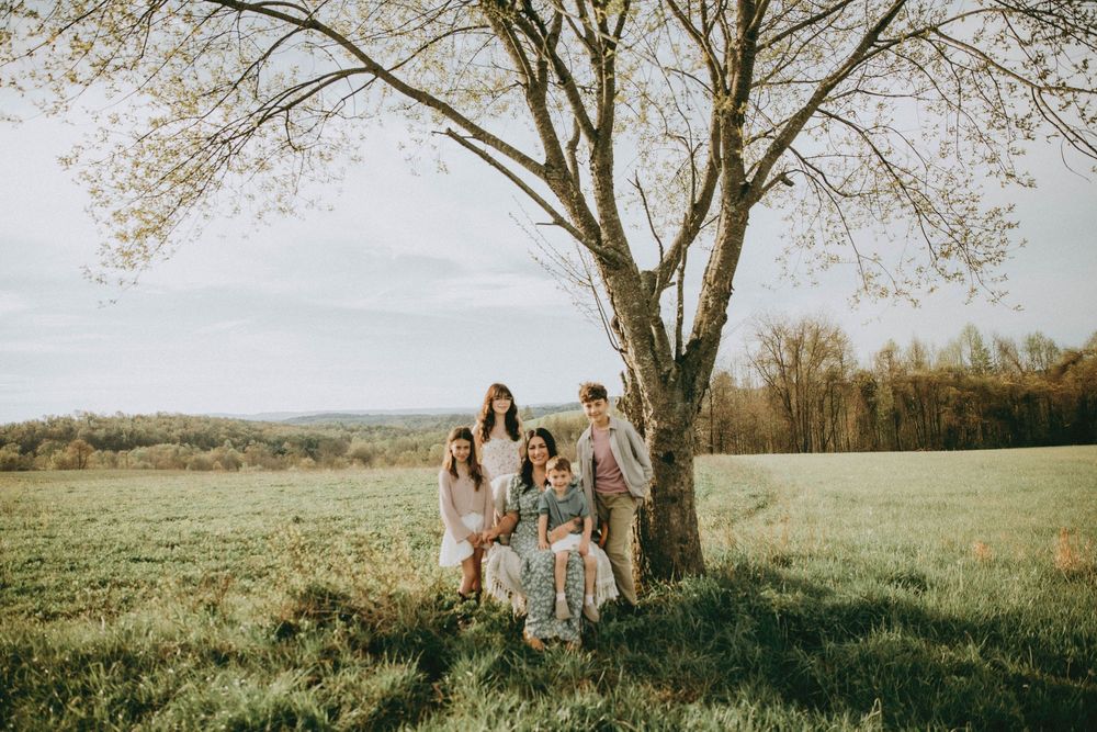 indiana pa family photography, pittsburgh photographer, spring portraits outdoors morning rolling hills open field, saltsburg