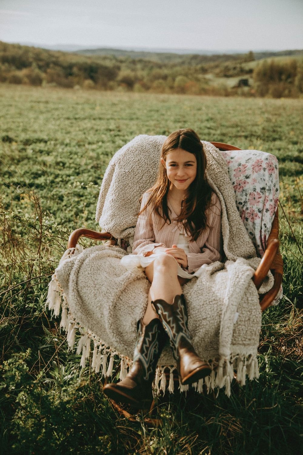 indiana pa family photography, pittsburgh photographer, spring portraits outdoors morning rolling hills open field, saltsburg