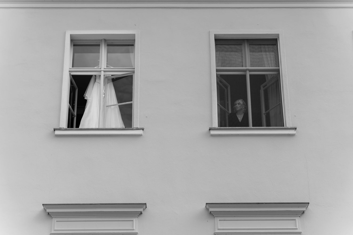 Hochzeitsfotograf Brandenburg –Getting Ready Brautppar Bilde im Schloss & Gut Liebenberg