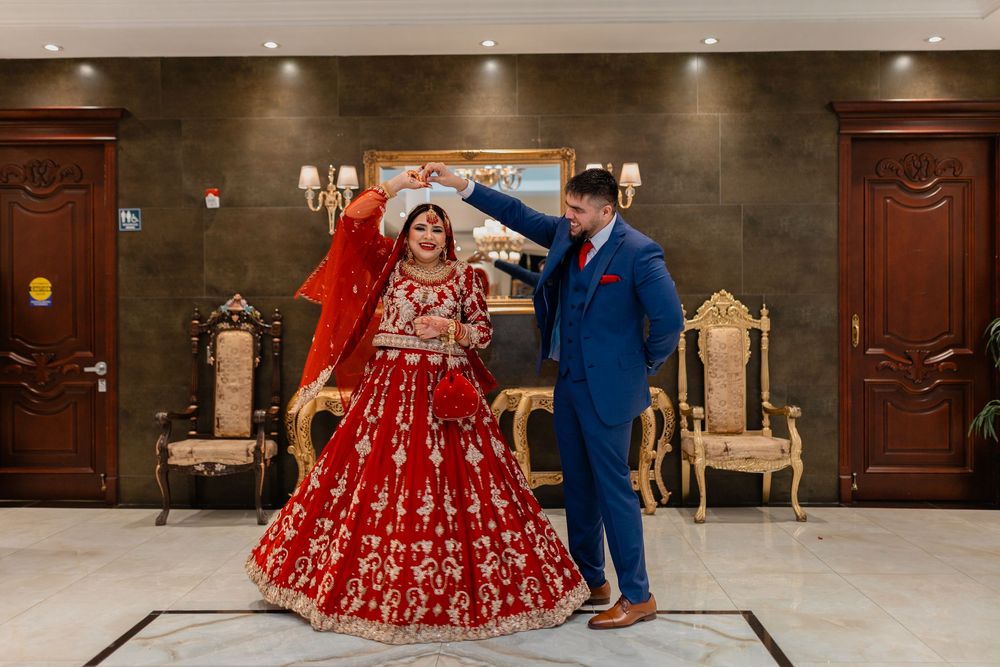 Nikkah couple pose ideas. Best Nikkah photographer in GTA