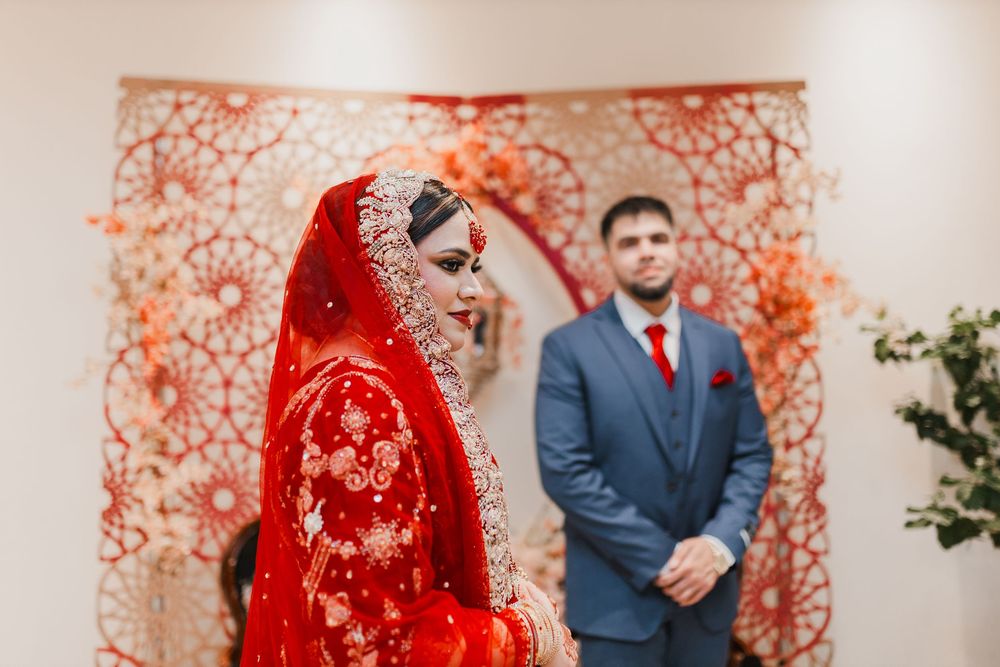 Nikkah couple pose ideas. Best Nikkah photographer in GTA