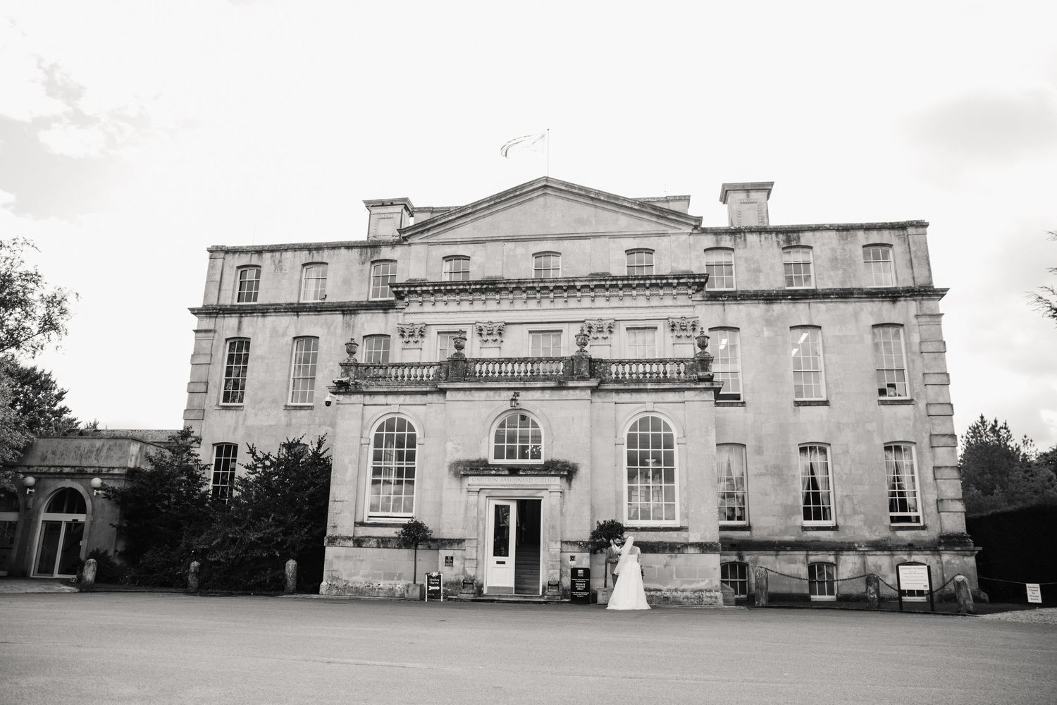 Kingston Mauward. Dorchester Wedding. Wedding at Kingston Mauward. Dorset candid wedding photography. Dorchester wedding photographer