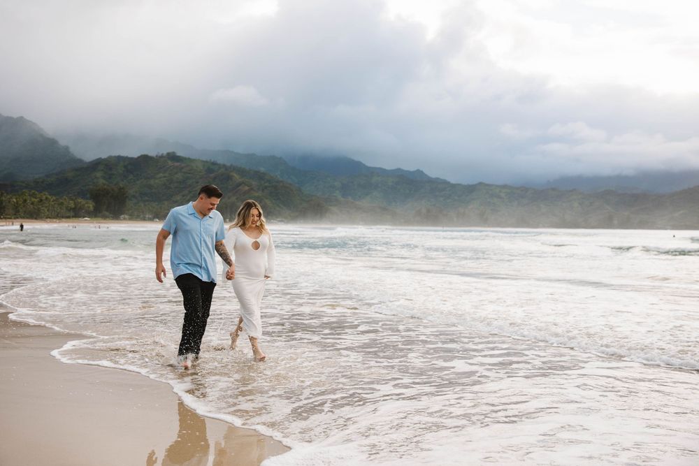 Kauai photographer, love stories, Hanalei Bay, Couple Photography, Wedding photography, Hawaii Photographer, Documentary Photography