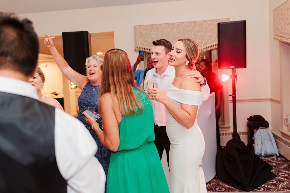 Rochester, NY Wedding Photographer 

WNY Wedding Photographer

Buffalo Wedding Photographer