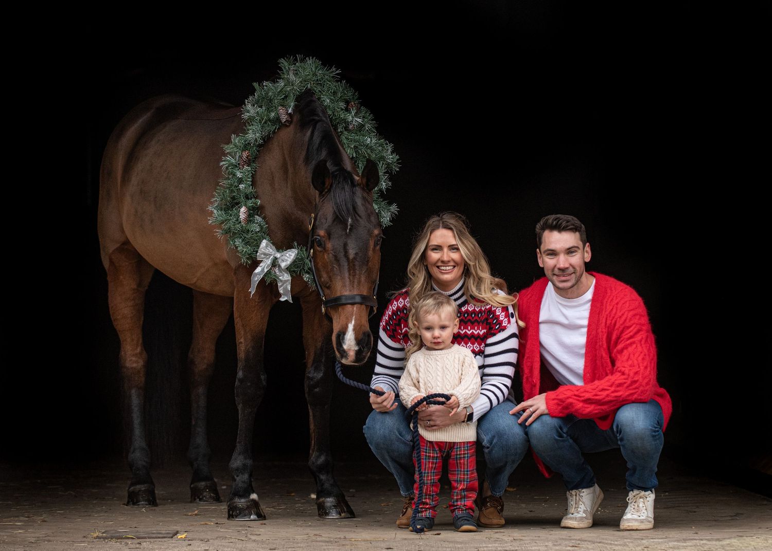 Christmas pony photoshoot UK
Pony Christmas photoshoot for children
Child and pony Christmas mini sessions
Equine Christmas photography UK