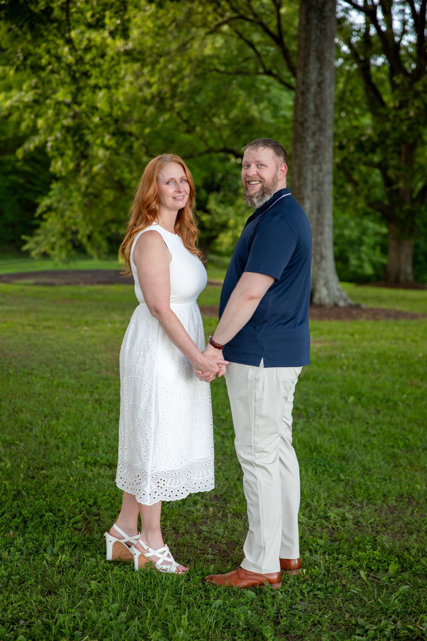 Engagement photography session at alm's park cincinnati with professional photographer. vibrant light and true to tone images with touch up
