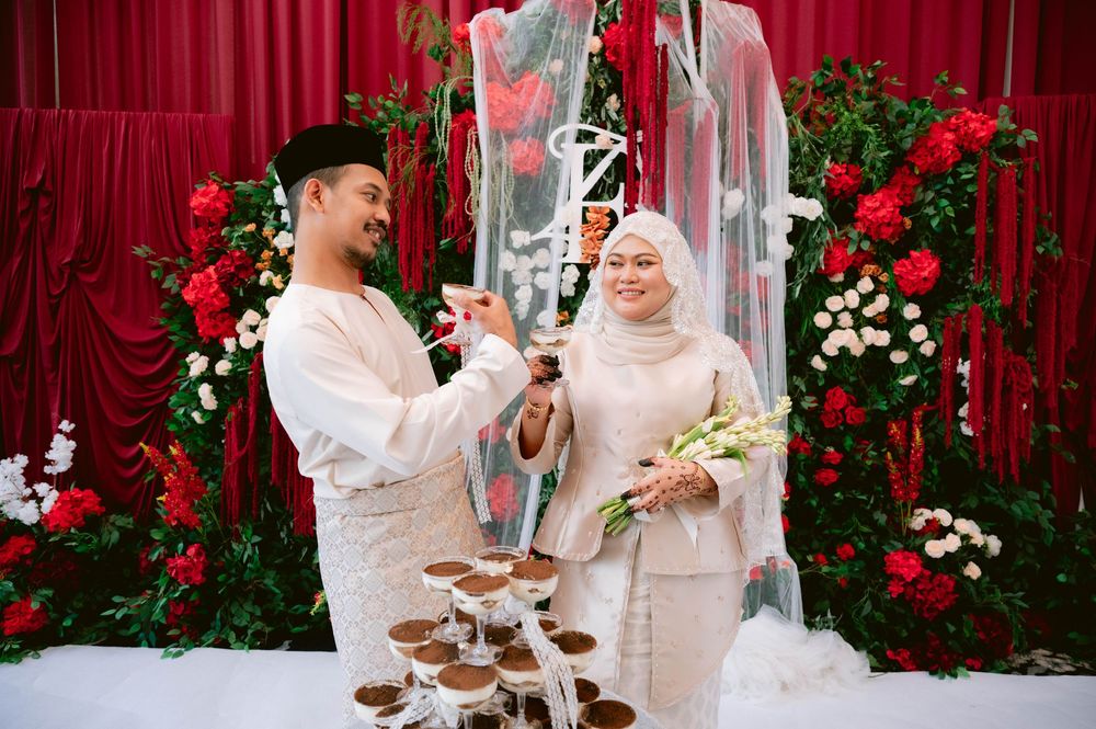 Wedding experiences starting from RM1,500 ✨
Because your memories deserve to be captured beautifully.