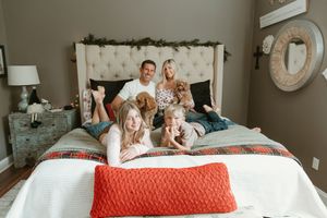 family, extended family, In home session,  documentary session, generations, New smyrna FL