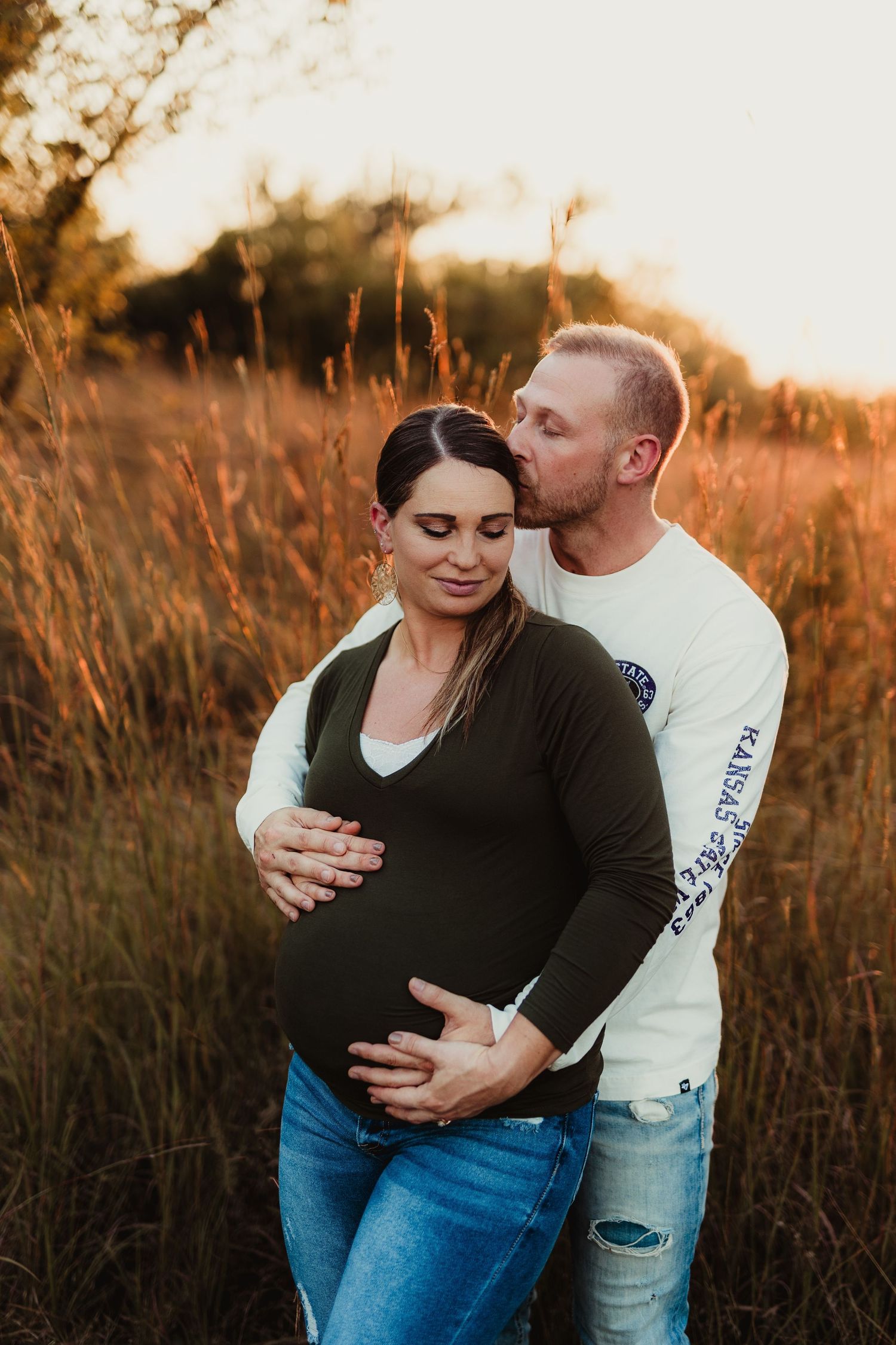 Wichita maternity photographer, maternity photography near me Wichita, maternity photoshoot, maternity photography packages