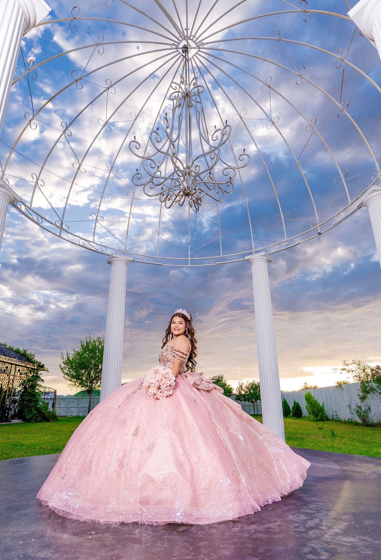 Quinceanera photographer | Quince photoshoot at House of Orange Blossom, weslaco