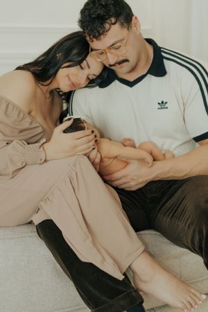 photos de famille, séance maternité, photographe, bébé, nouveau-née