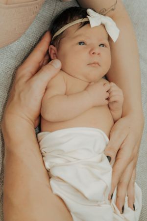 photos de famille, séance maternité, photographe, bébé, nouveau-née