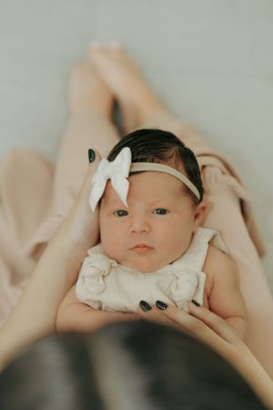 photos de famille, séance maternité, photographe, bébé, nouveau-née