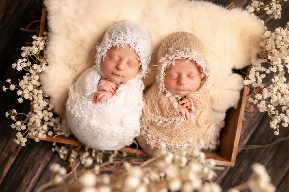 Adelaide newborn photographer Lin Photography - natural baby portrait with lightly vintage style