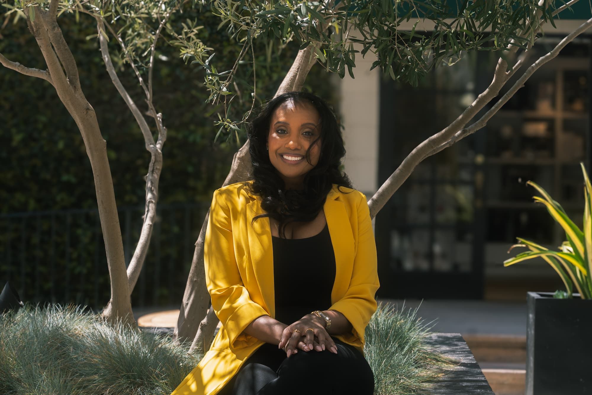 Pasadena Branding Photography For Therapist with natural background and colorgrading| FrancisCinema