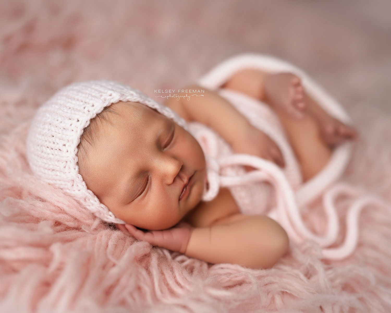 Newborn photography studio located in between Atlanta, Georgia and Birmingham, Alabama with full service photo studio.