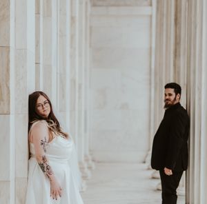 Toldeo art museum engagement session with Cincinnati photographer