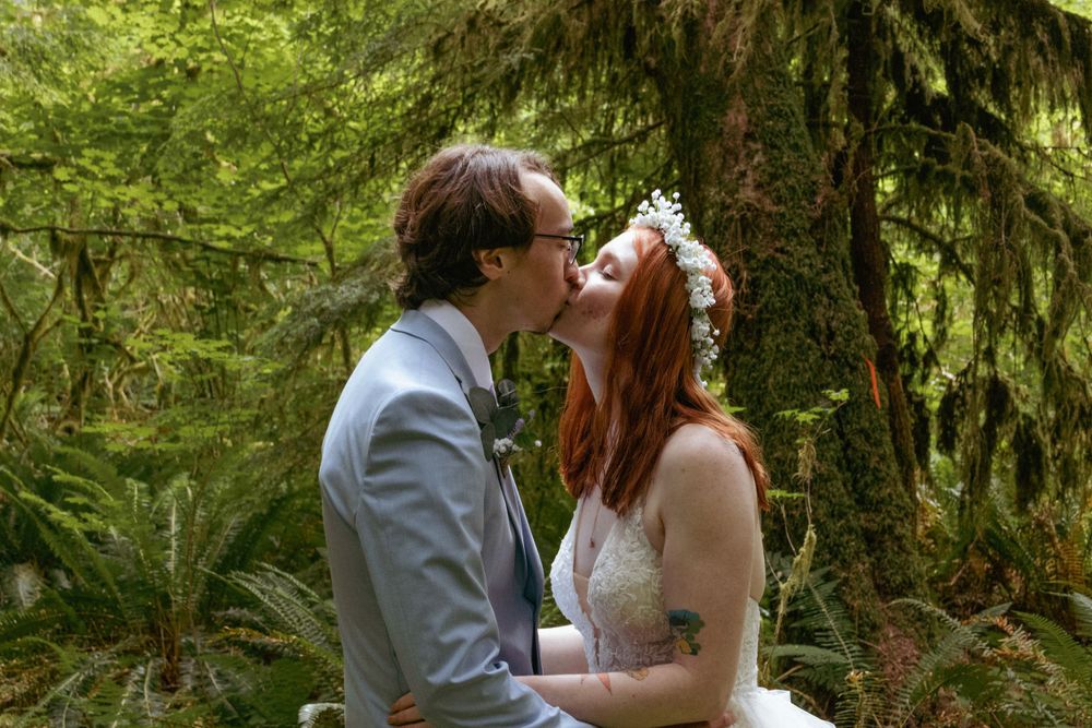 Annabelle Robinson Visual Arts weddings and elopement photography