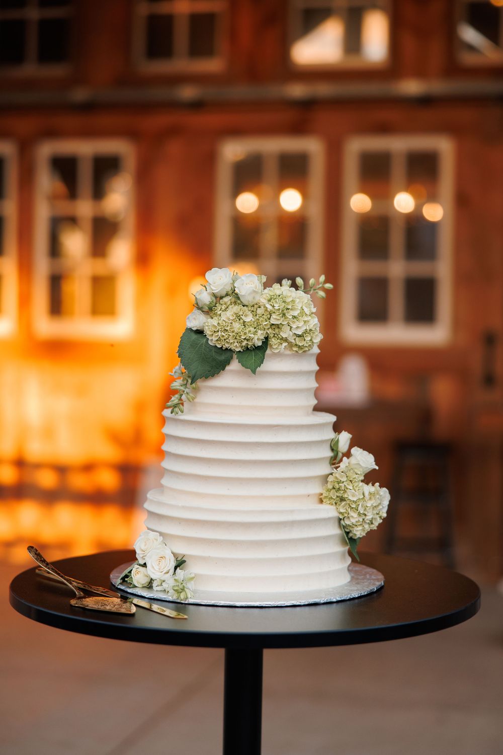 Wedding photography in Chicago suburbs captured by Olena Swoboda Photography LLC