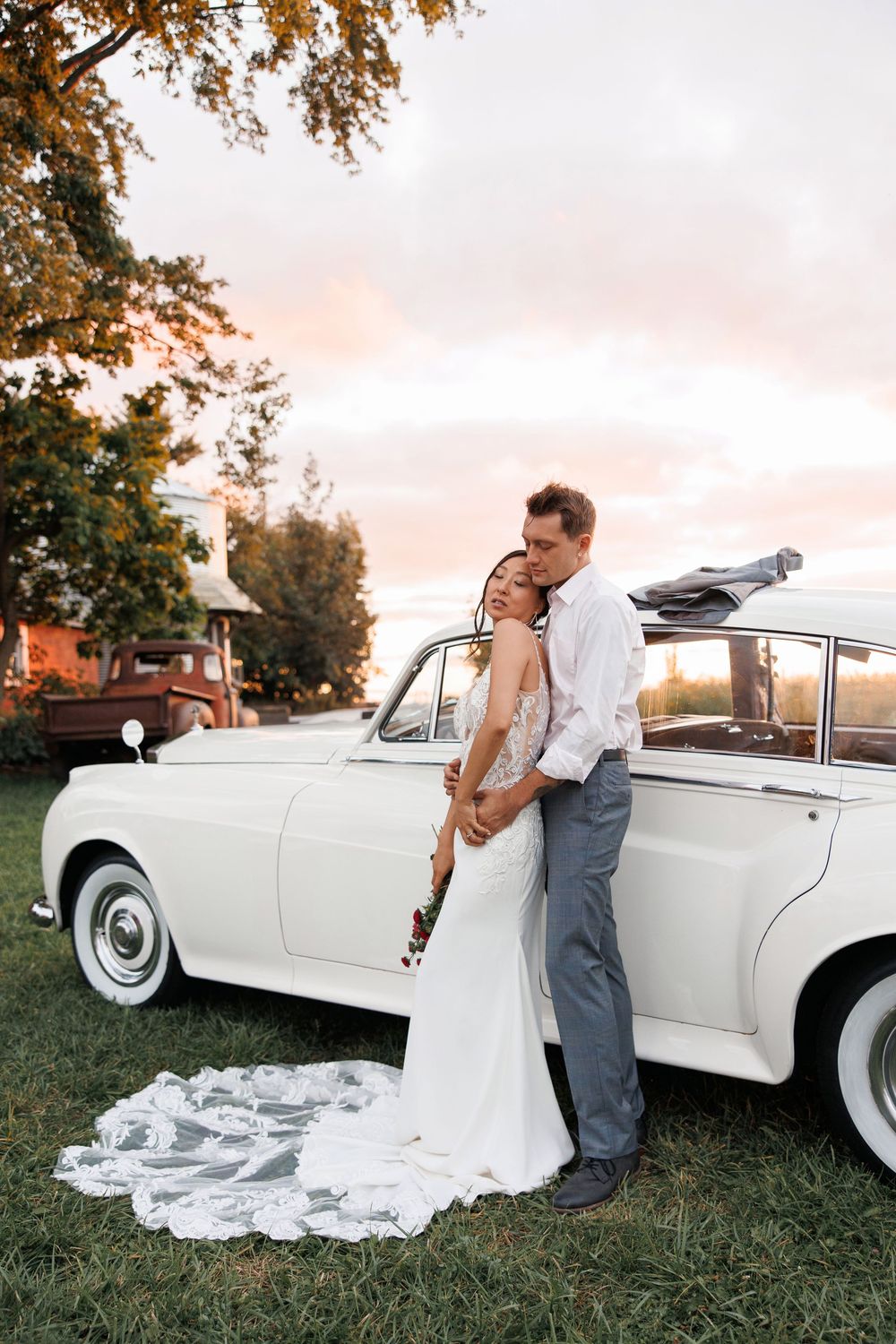 Wedding photography in Chicago suburbs captured by Olena Swoboda Photography LLC